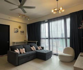 2 Carpark 3R2B 12 Pax City View Condominium 23A